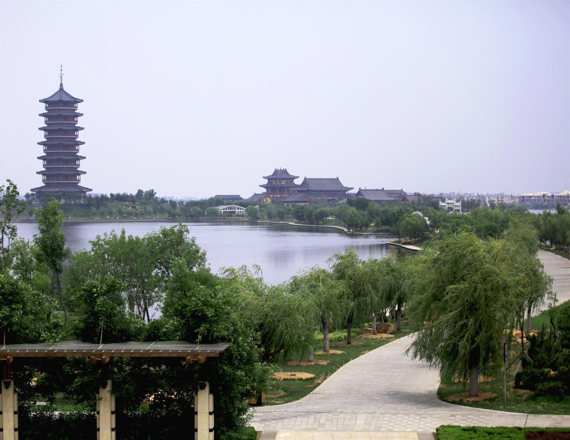 Sheraton Qingdao Jiaozhou Hotel Exterior photo